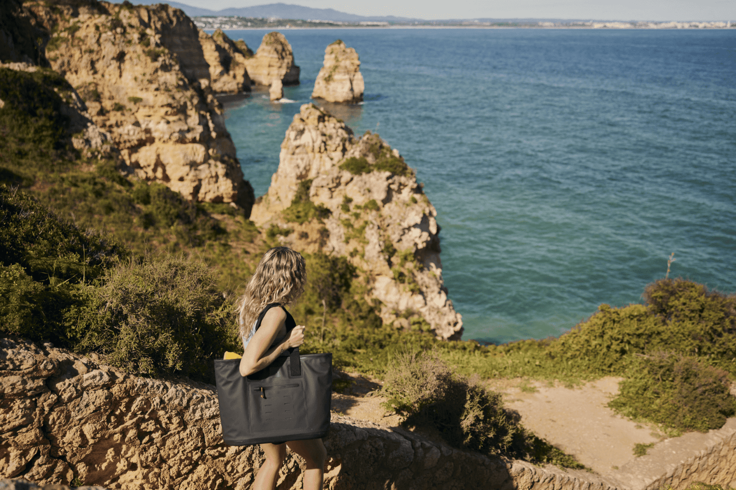 Red Paddle Co Waterproof Tote Bag - Obsidian Black