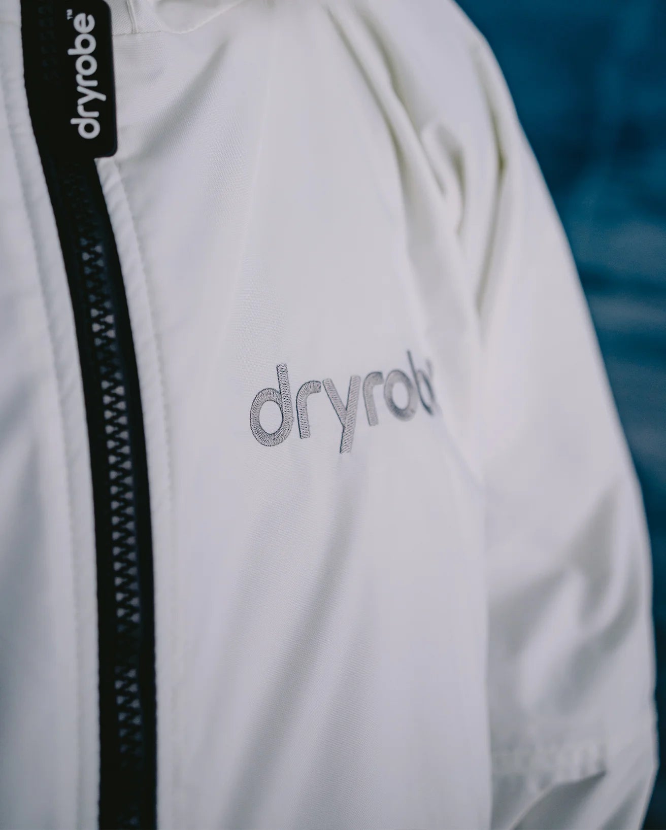 Dryrobe Advance Long Sleeve - Alpine White - Special Edition