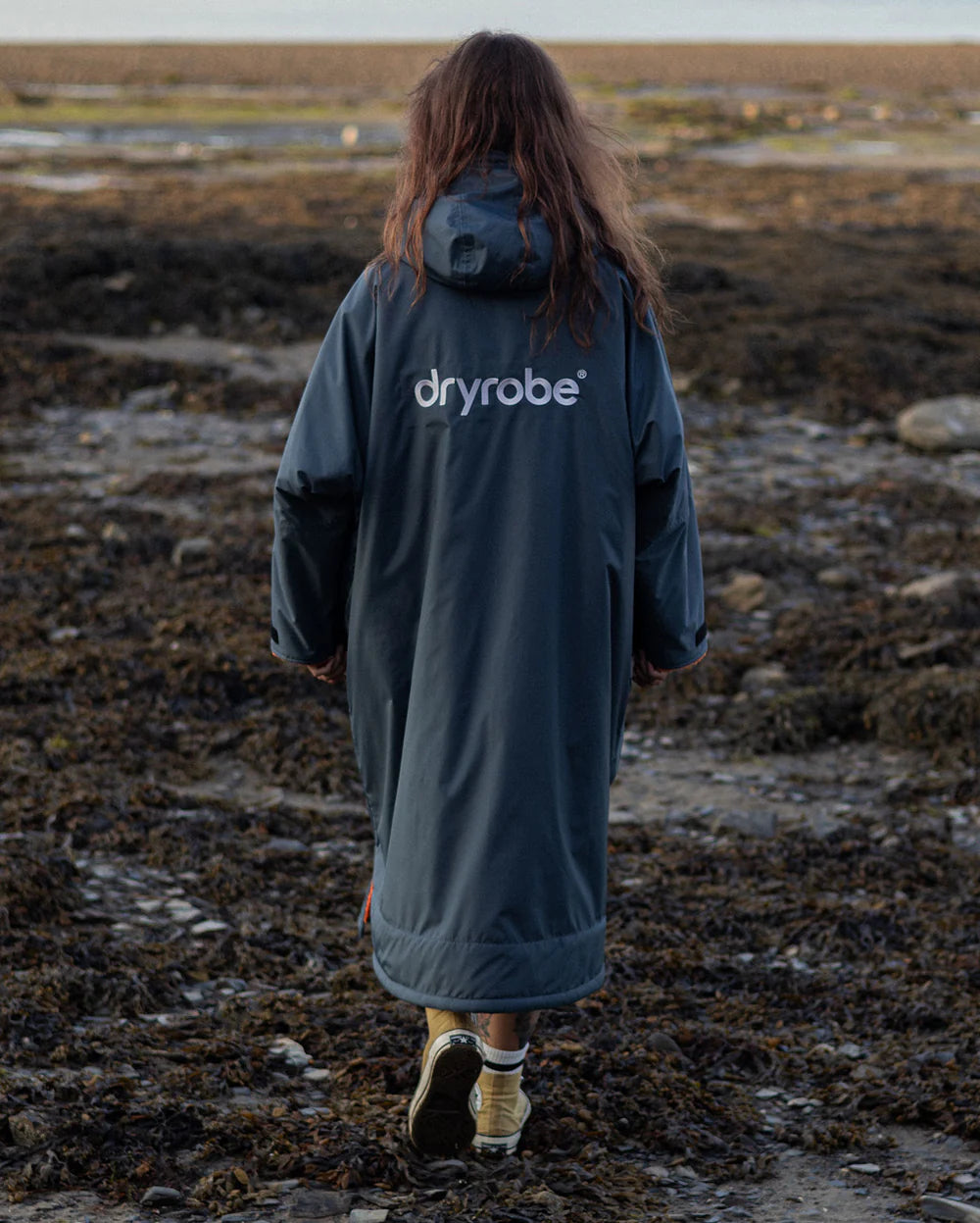 dryrobe Advance Long Sleeve - Dark Grey / Orange